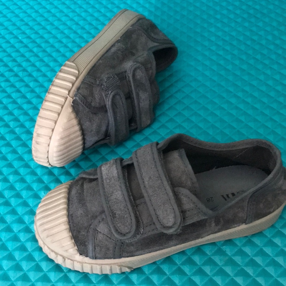 ZARA Toddler Boy Low Top Doble Strap Suede Upper Sneakers | 28/ 10 US